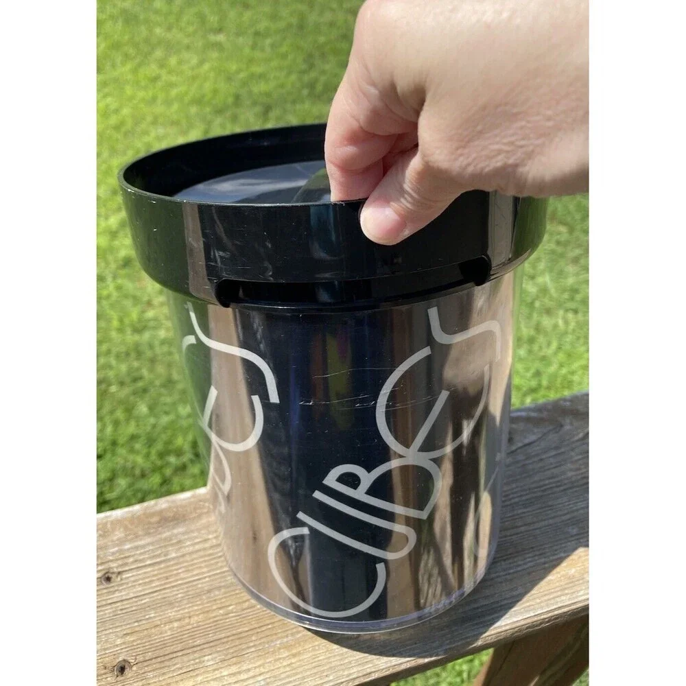 Vintage 1981 Ice Bucket 